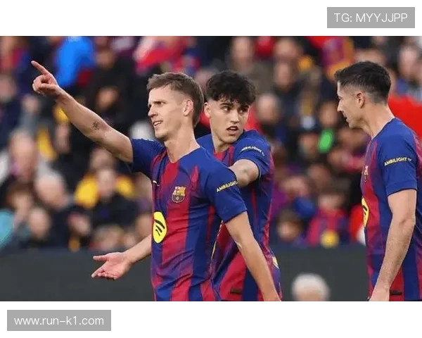 巴萨年轻球员崛起影响球队稳定性，赛季整体表现波动加剧竞争格局变化