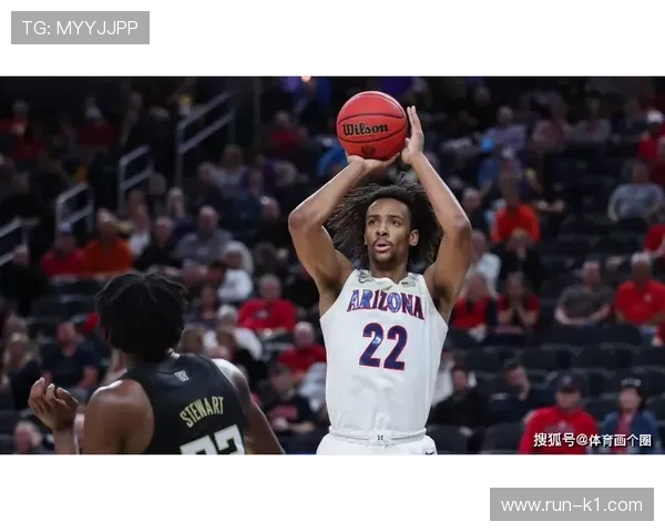 帕里什利用挡拆拉开空间提升篮下高效得分表现